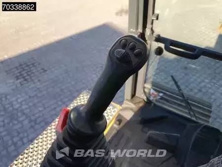 Hydraulic Excavators 2018 Komatsu HB365 LC-3 HB365LC-3 (33)