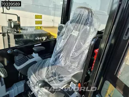 Minigrävare 2026 Caterpillar 305.5 NEW UNUSED - HAMMER LINE (34)