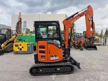 Minibagry 2025 Hitachi ZX26 U-6 (1)