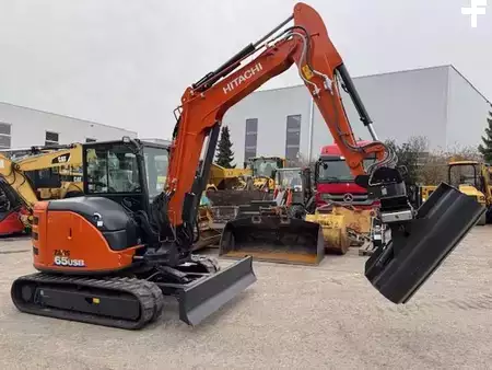 Minibagry 2024 Hitachi ZX65 USB-6 (3)
