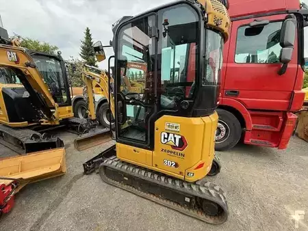 Mini-koparki 2022 Caterpillar 302-05 (1)