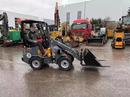Carregadeira de rodas 2024 Giant G1100 (5)