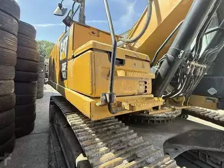 Rupsgraafmachines 2016 Caterpillar 336 FLN (4)