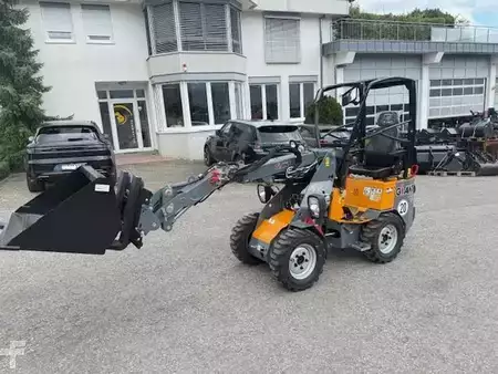 Carregadeira de rodas 2025 Giant G1200 Tele (2)