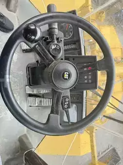 Kolové nakladače 1999 Caterpillar 950G (7)