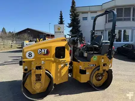 Asphalt compactors (tandem) 2024 Caterpillar CB4.0 (1)