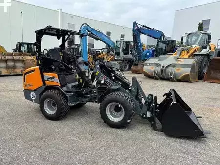 Carregadeira de rodas 2025 Giant G2700 X-TRA HD Y (1)