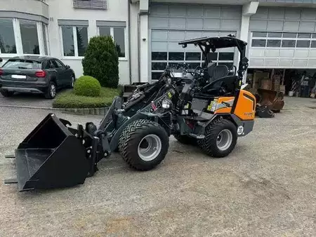Carregadeira de rodas 2025 Giant G2700 X-TRA HD Y (4)