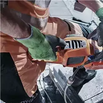 Ostatní 0 Husqvarna K535i (3)