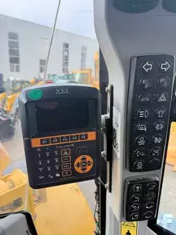 Kerekes rakodó 2014 Caterpillar 966K (8)