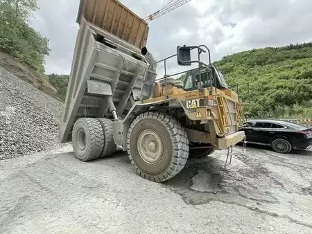 Dampry  2011 Caterpillar 775D (2)