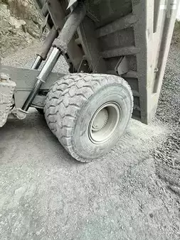Dampry  2011 Caterpillar 775D (7)