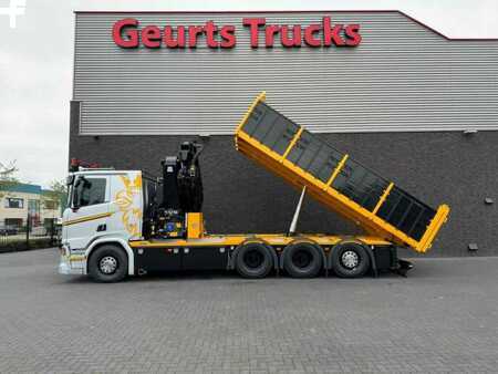 Kamion 0 Scania R530 V8 NGS 8X4 TRIDEM MET HYVA 2Z KIPPER + HMF 5020-K6 + JIB FJ (10)