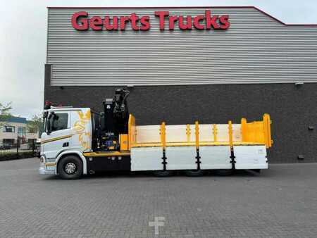 Kamion 0 Scania R530 V8 NGS 8X4 TRIDEM MET HYVA 2Z KIPPER + HMF 5020-K6 + JIB FJ (11)