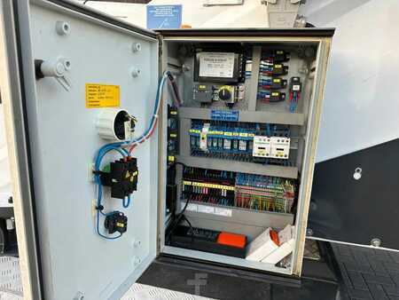 Andet 0 Böcker AHK 34/1800 MONTAGE KRAAN/KRAN/GRUA /CRANE (10)