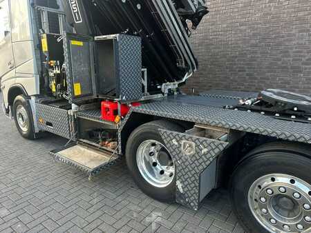 Ciężarówka 0 Volvo FH 520 6X2 TREKKER/TRACTOR/SZM MET FASSI F710RA.2.26 XE-DYNAMIC (19)