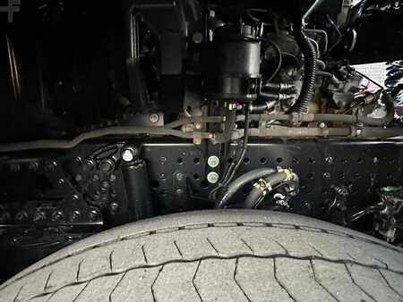 Lastbil 2015 Mercedes-Benz Actros 1942 LS (11)