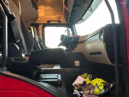 Lastbil 2015 Mercedes-Benz Actros 1942 LS (12)