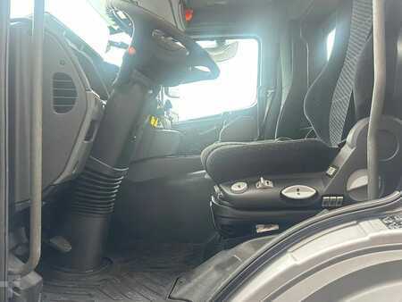 Náklaďák 0 Mercedes-Benz Axor 3243 8X4 BB + MKG HMK 350 + JIB MONTAGEKRAN/DACHDECKERKRAN/ (17)