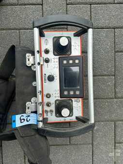 Náklaďák 0 Mercedes-Benz Axor 3243 8X4 BB + MKG HMK 350 + JIB MONTAGEKRAN/DACHDECKERKRAN/ (9)