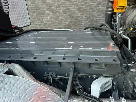 Kamion 0 Volvo FH 460 8X4 TREKKER-BAKWAGEN COMBI + KRAAN VOORBEREIDING /PREPAR (15)