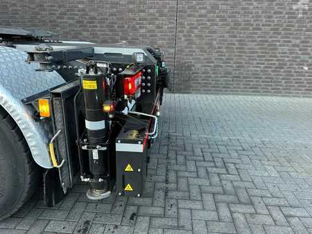 Kamion 0 Volvo FH 460 8X4 TREKKER-BAKWAGEN COMBI + KRAAN VOORBEREIDING /PREPAR (18)