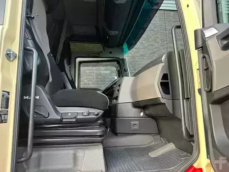 Camión 0 MAN 8X4/4 BBS HEAVY DUTY TRACTOR 500 TONS PUSH AND PULL (16)