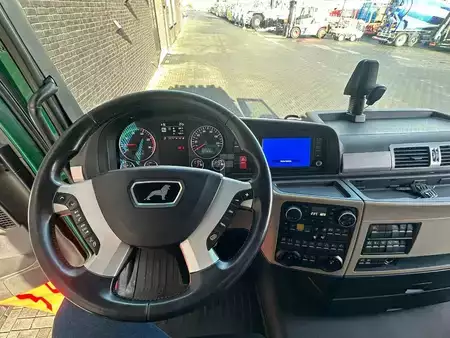 Camión 0 MAN 8X4/4 BBS HEAVY DUTY TRACTOR 500 TONS PUSH AND PULL (14)