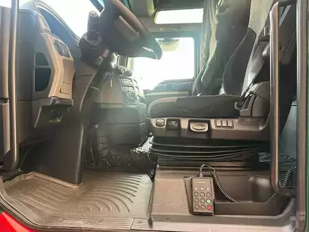 Camión 0 MAN 8X4/4 BLS HEAVY DUTY TRACTOR 500 TONS PUSH AND PULL (15)