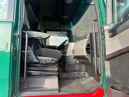 Camión 0 MAN 8X4/4 BLS HEAVY DUTY TRACTOR 500 TONS PUSH AND PULL (16)