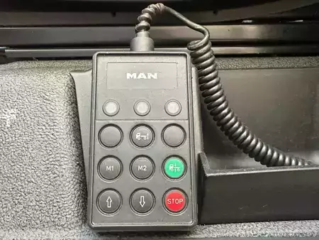 Camión 0 MAN 8X4/4 BLS HEAVY DUTY TRACTOR 500 TONS PUSH AND PULL (17)