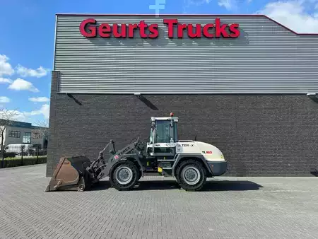 Ładowarki kołowe 0 Terex TL 160 +HOOGKIEPBAK+HYDRAULISCHE+VEEGBORSTEL (1)