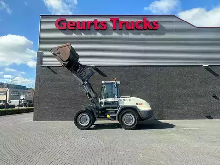 Ładowarki kołowe 0 Terex TL 160 +HOOGKIEPBAK+HYDRAULISCHE+VEEGBORSTEL (7)