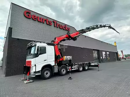 Ciężarówka 0 Volvo FH 8X4 BAKWAGEN MET FASSI F1150RA.2.28 XHE-DYNAMIC MET JIB L616 (2)