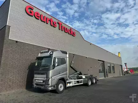 Lastbil 2024 Volvo FH 16.750 6X2 VDL CONTAINER HAAKARMSYTEEM / ABROLLKIPPER/HOOKLIF (2)