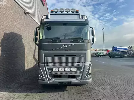 Lastbil 2024 Volvo FH 16.750 6X2 VDL CONTAINER HAAKARMSYTEEM / ABROLLKIPPER/HOOKLIF (7)