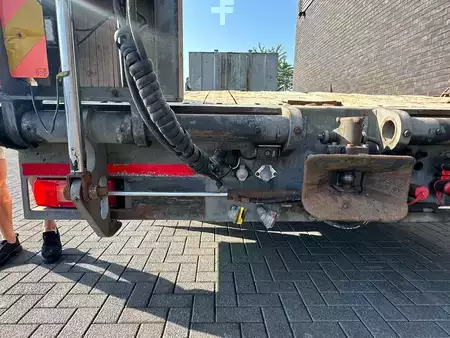 Truck 0 Volvo FM 420 6X2 OPRIJWAGEN/MACHINE TRANSPORTER/PLATEAU/ (15)