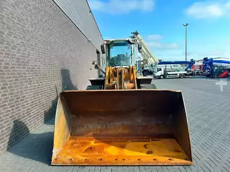 Kolové nakladače 0 Liebherr L 538 LADER MET HOOGKIEPBAK (10)
