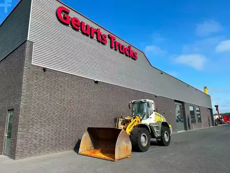 Kolové nakladače 0 Liebherr L 538 LADER MET HOOGKIEPBAK (2)