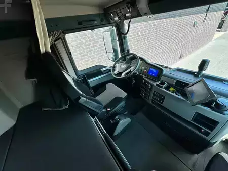 Caminhão 2019 MAN TGX 26.500 6X2 TREKKER + HYDRAULIC (19)