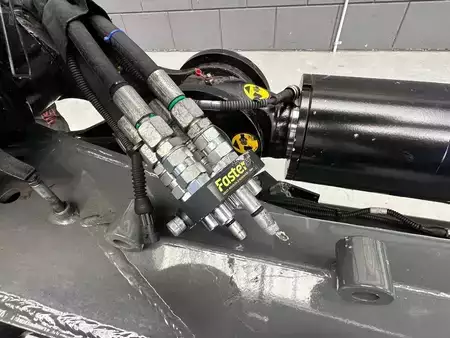 Żurawie załadowcze 0 Fassi F 990.RA.2.27 XHE+JIBL 615+ LIER (10)