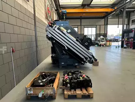Żurawie załadowcze 0 Fassi F 990.RA.2.27 XHE+JIBL 615+ LIER (4)