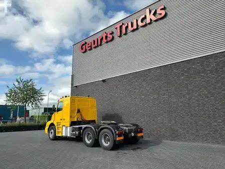Kamion 0 Volvo NH 12.420 6X4 TORPEDO/BULLNOSE/HAUBER (3)