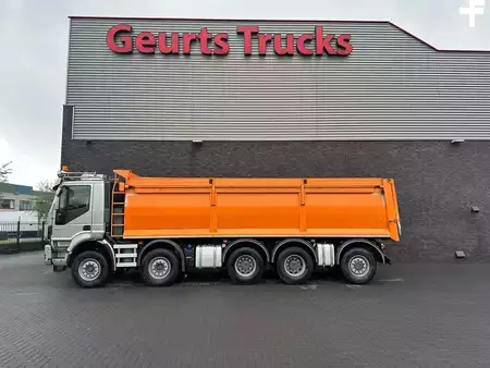 Truck 2019 Iveco Trakker 500 10X4 KIPPER/TIPPER./PIET RUIZEVELD 26M3 (1)