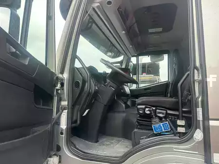 Truck 2019 Iveco Trakker 500 10X4 KIPPER/TIPPER./PIET RUIZEVELD 26M3 (10)