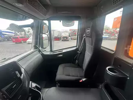 Truck 2019 Iveco Trakker 500 10X4 KIPPER/TIPPER./PIET RUIZEVELD 26M3 (13)