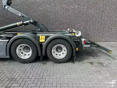 Lastkraftwagen 2024 Scania S660 V8 6X4 B6X4 NB HAAKARM/ABROLLER/CONTAINERSYSTEEM (11)