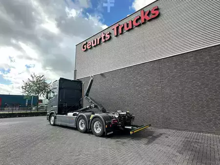 Lastkraftwagen 2024 Scania S660 V8 6X4 B6X4 NB HAAKARM/ABROLLER/CONTAINERSYSTEEM (3)