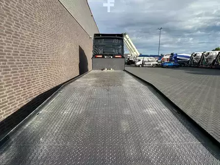 Lastkraftwagen 2018 Renault T440 6X2 OPRIJWAGEN/MACHINERYTRANSPORTER/MACHINETAXI (14)