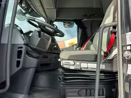 Lastkraftwagen 2018 Renault T440 6X2 OPRIJWAGEN/MACHINERYTRANSPORTER/MACHINETAXI (19)